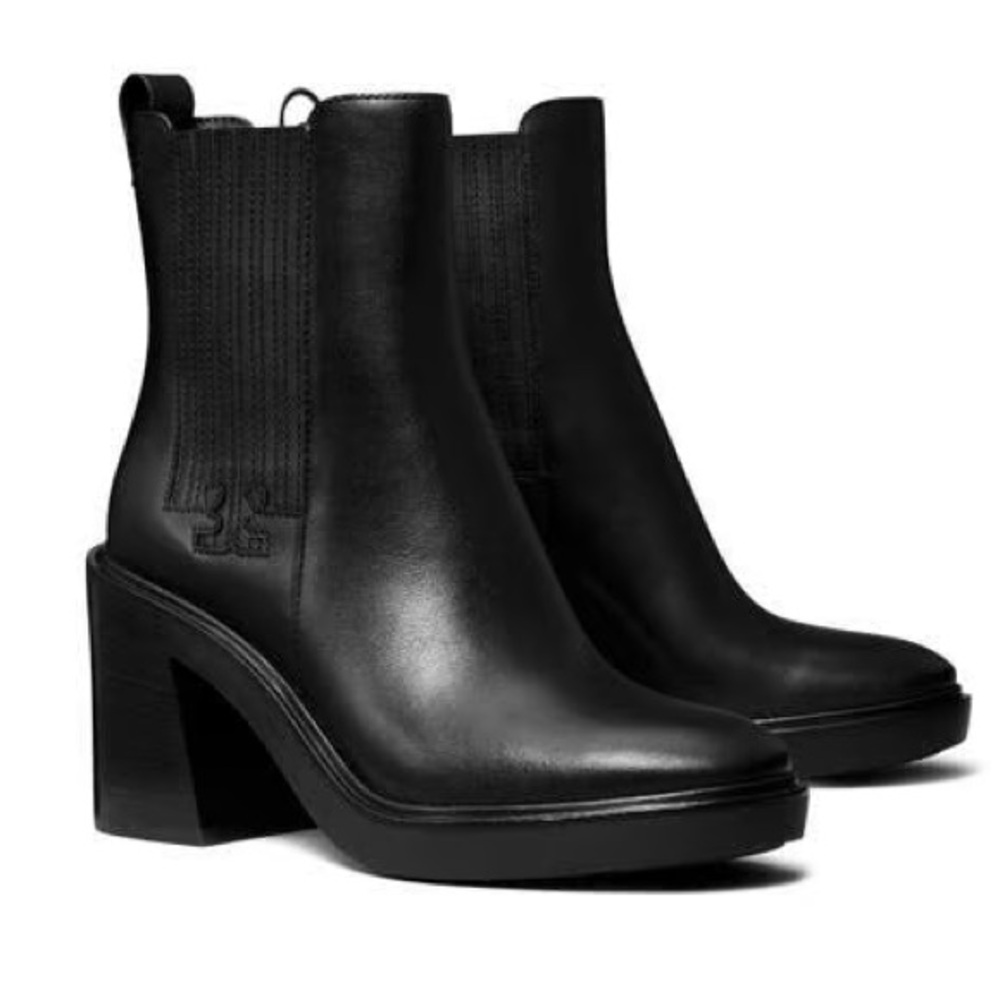 Tory Burch T-Gore Chelsea Boot. Size 9.5 Women
N5-10